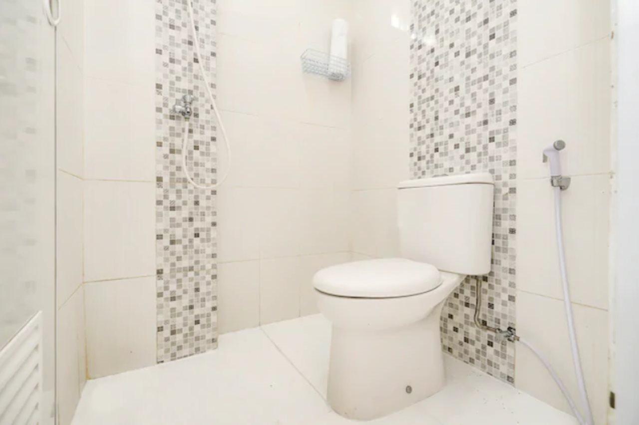 Spot On 2026 Arta Residence Semarang Kültér fotó