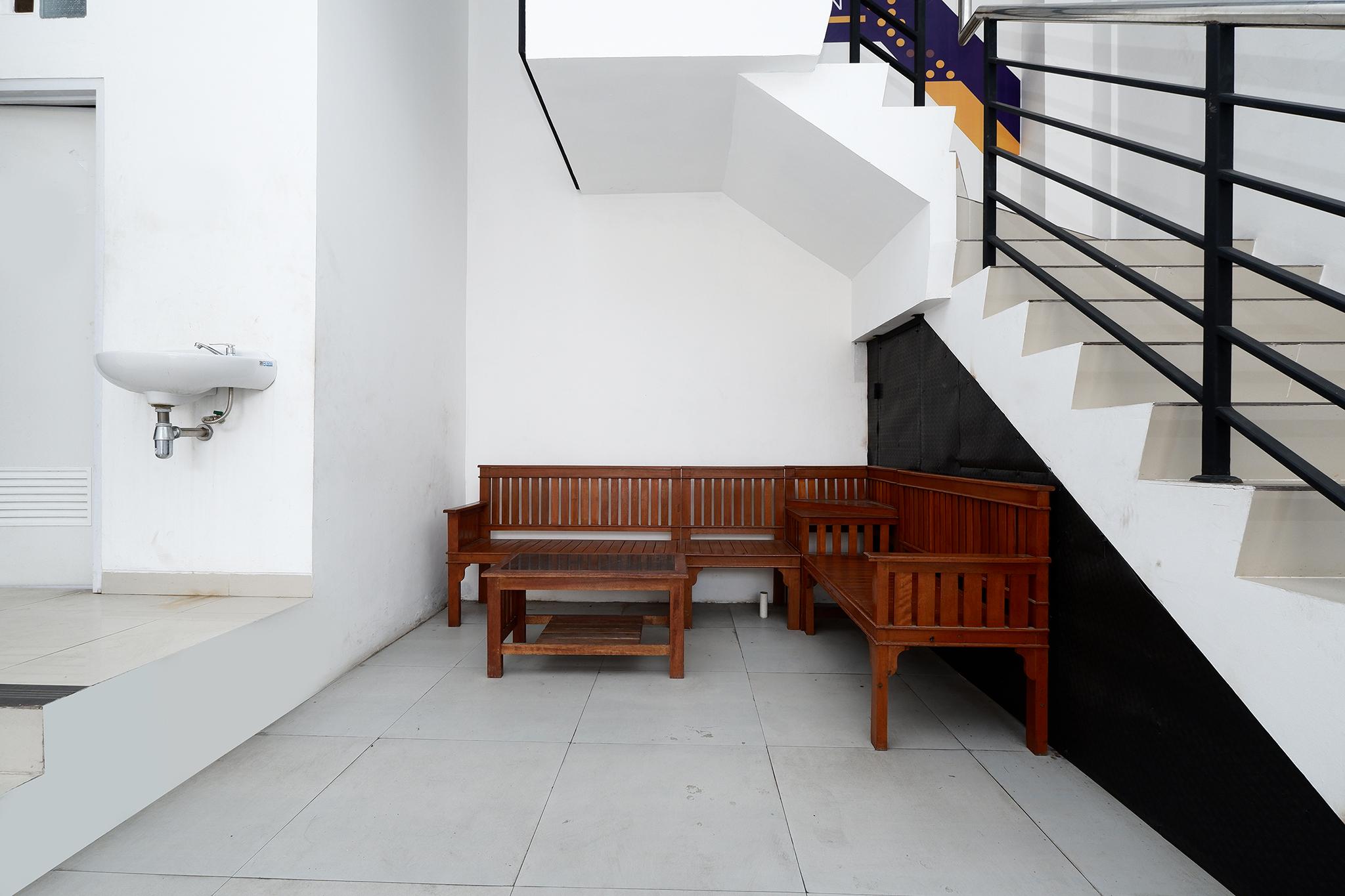 Spot On 2026 Arta Residence Semarang Kültér fotó